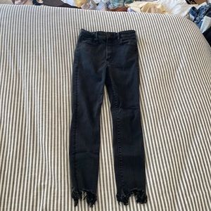 Black skinny jeans super cute